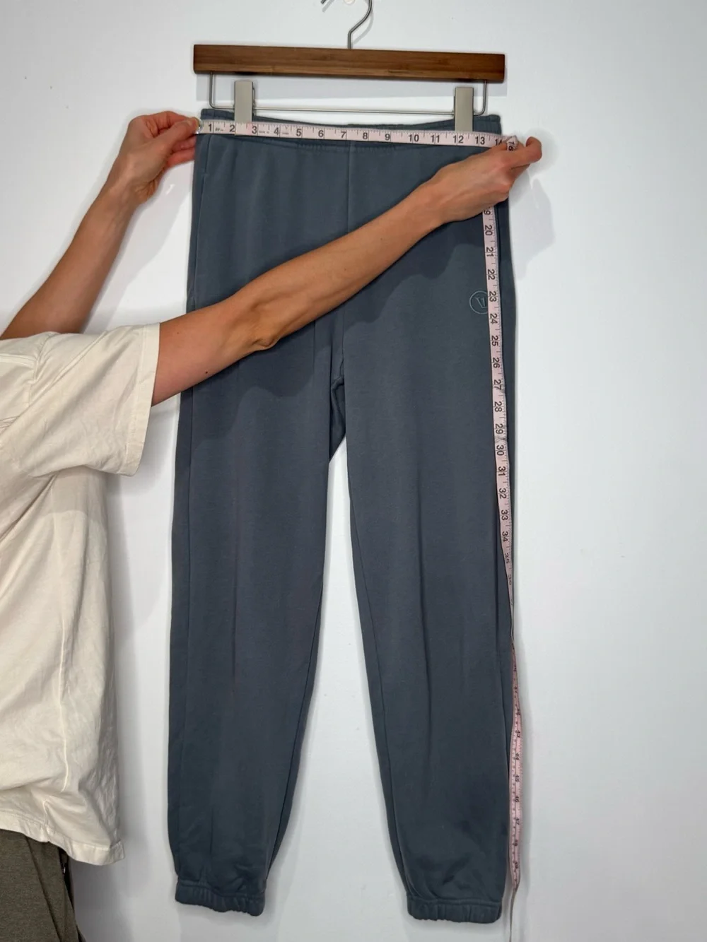 VUORI Women’s Sedona Sweatpant Joggers Smoke Blue Slate Blue Size XS VW4202 - Picture 13 of 14